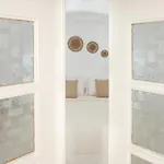 Ambi Santorini *