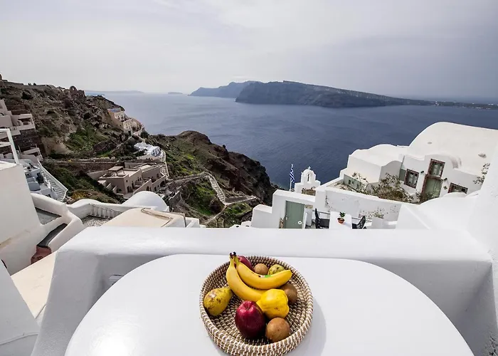 Ambi Santorini Villa