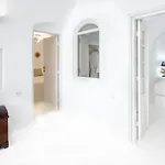 Вилла Ambi Santorini *