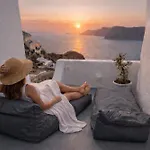 Ambi Santorini Oia