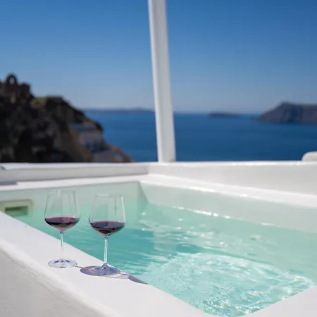 Ambi Santorini *
