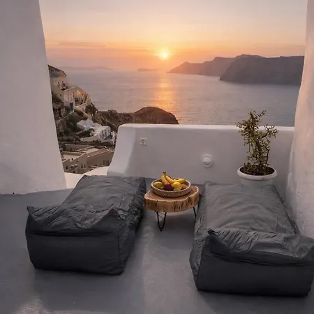 Ambi Santorini Villa